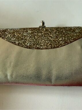 Silver Glitter confetti Clasp Clutch